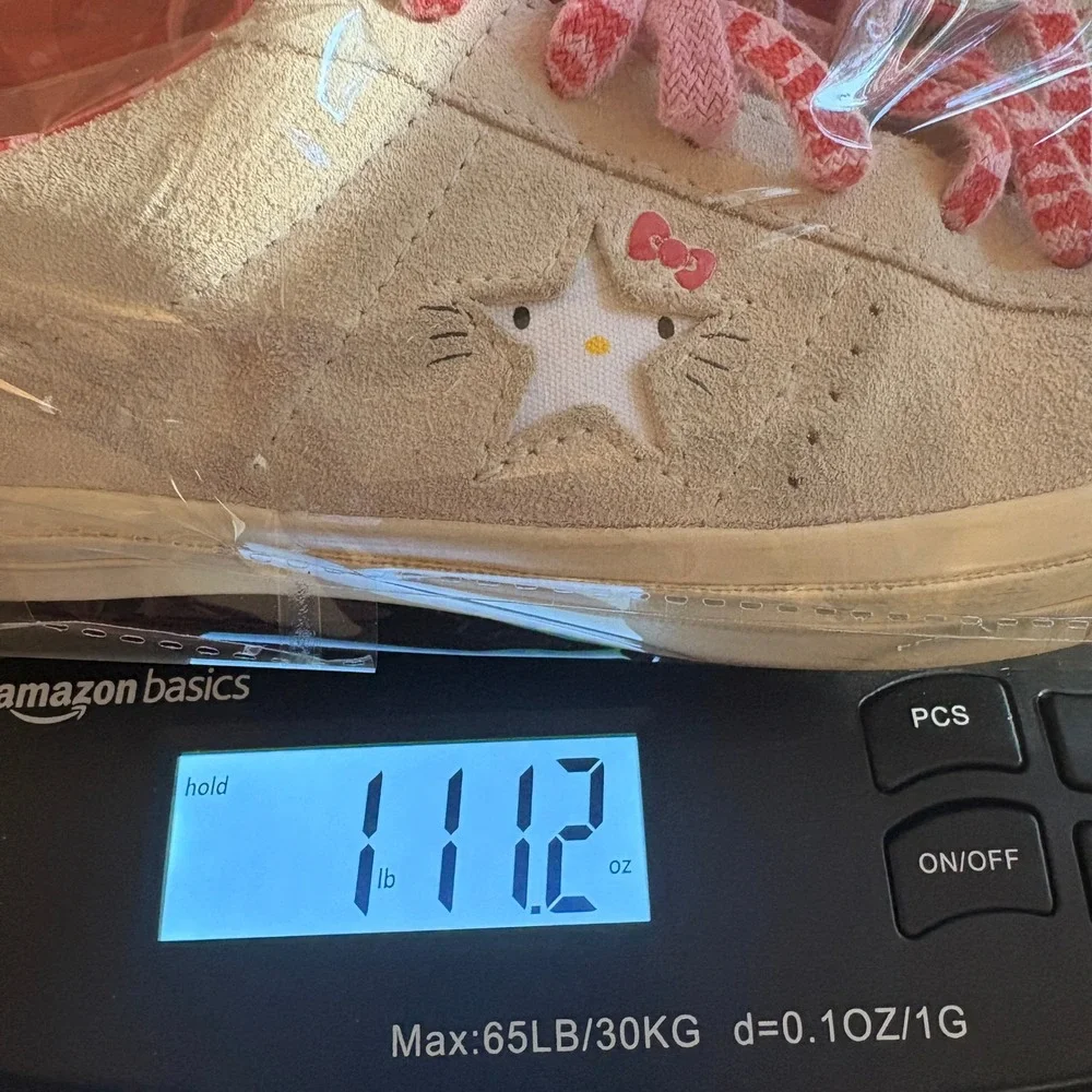 Hello‎ Kitty Converse One Star Sneakers Women Sz 6.5 Gray Suede Pink Laces - Picture 12 of 12